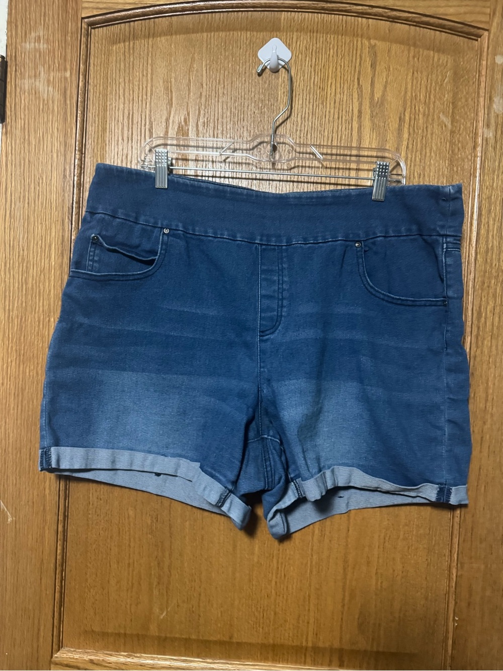 Time and Tru Dark Blue Stretch Denim Roll-Hem Shorts